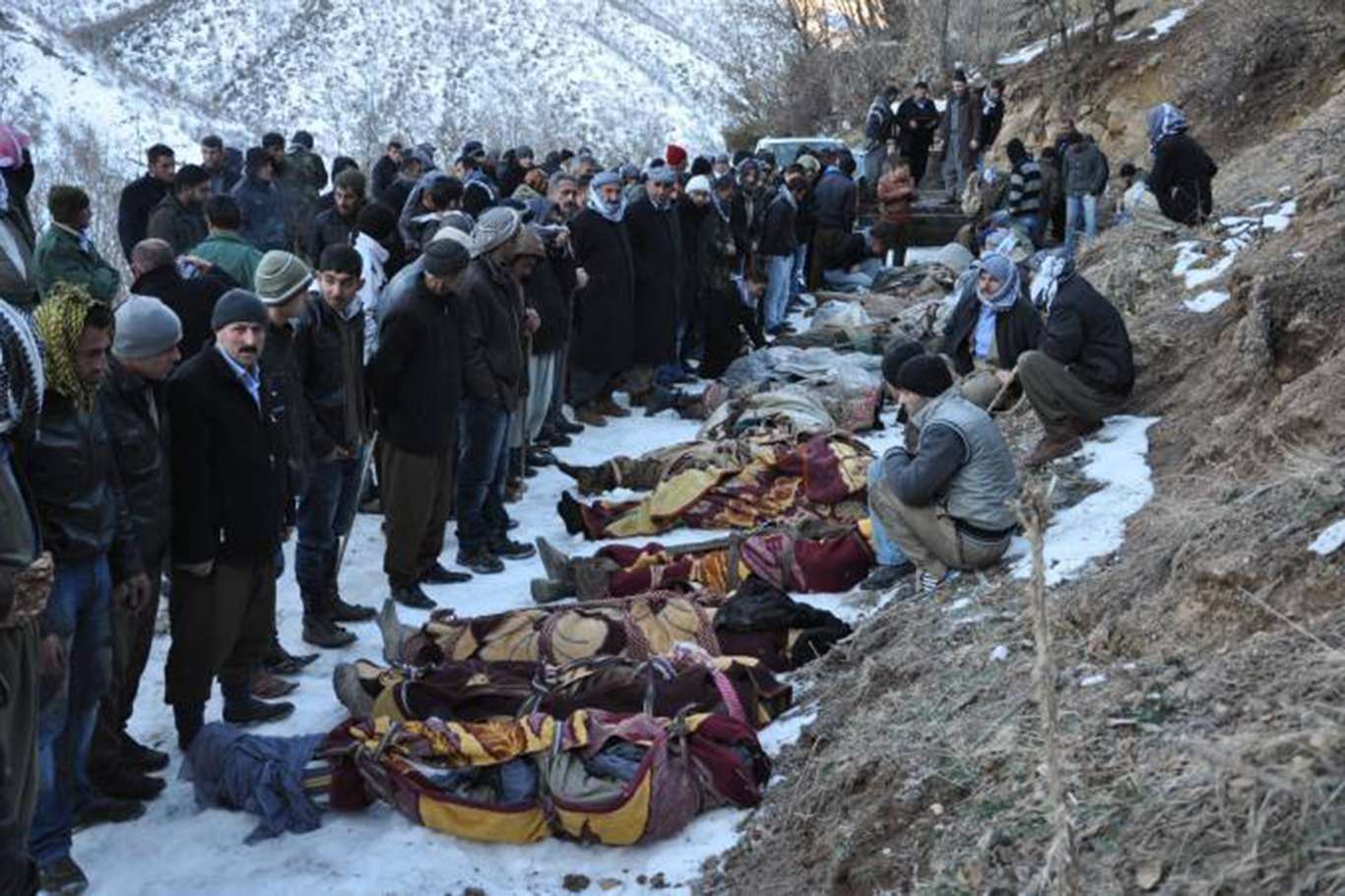 Roboski katliamının üzerinden 9 yıl geçti Roboski katliamının üzerinden 9 yıl geçti
